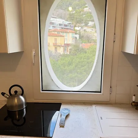 New,mountain & Sea View 3 Guests With Private Garage Apartamento *